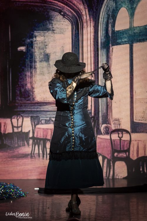 Cabaret Eiffel Follie's Le Burlesque Klub
