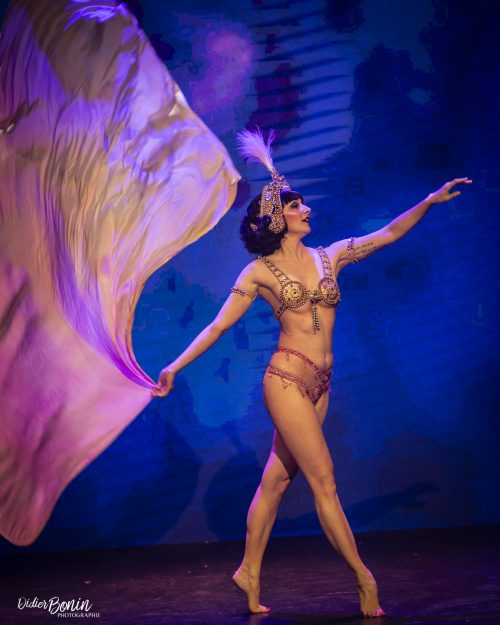 Cabaret Eiffel Follie's Le Burlesque Klub